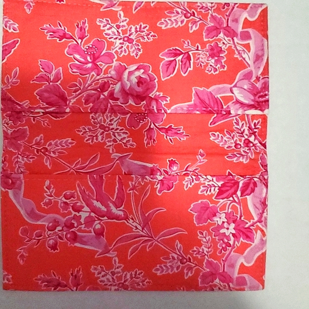 Vera Bradley pink salmon floral quilted crossbody bag - Picture 12 of 15